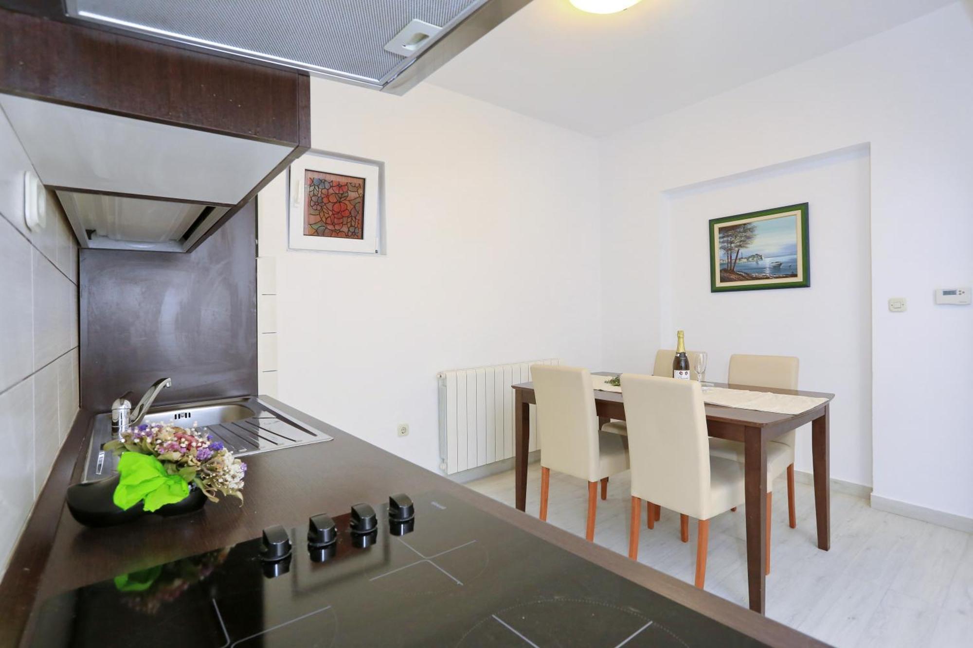 Apartment Maruna