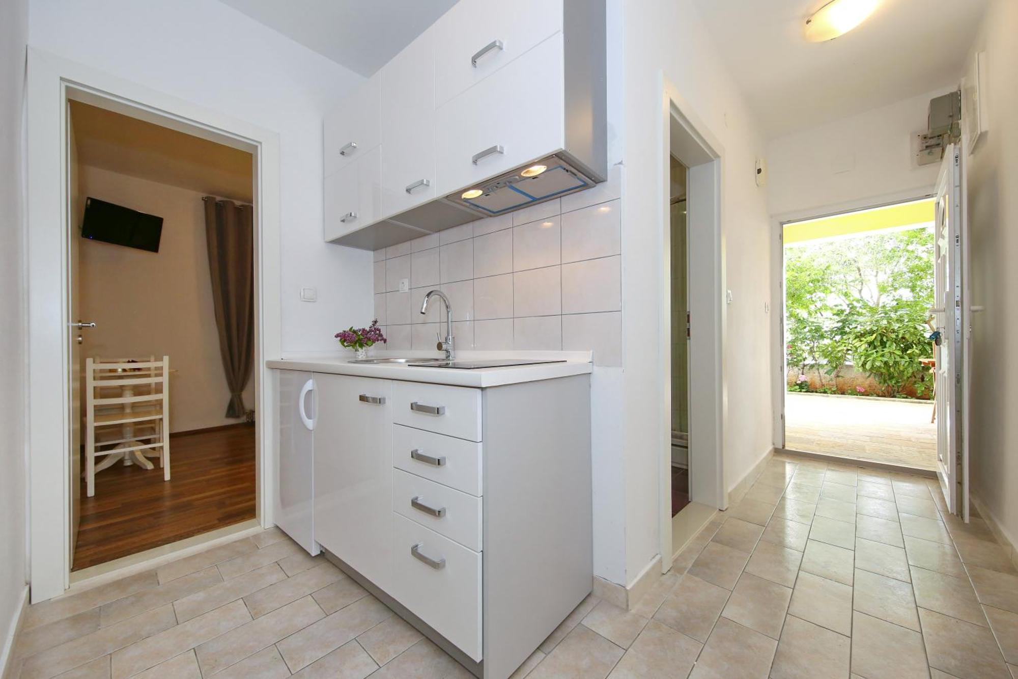 Maruna Apartment *