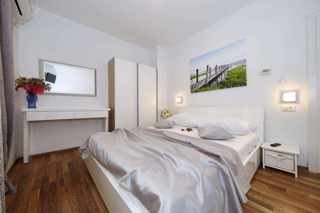 Maruna Apartment *