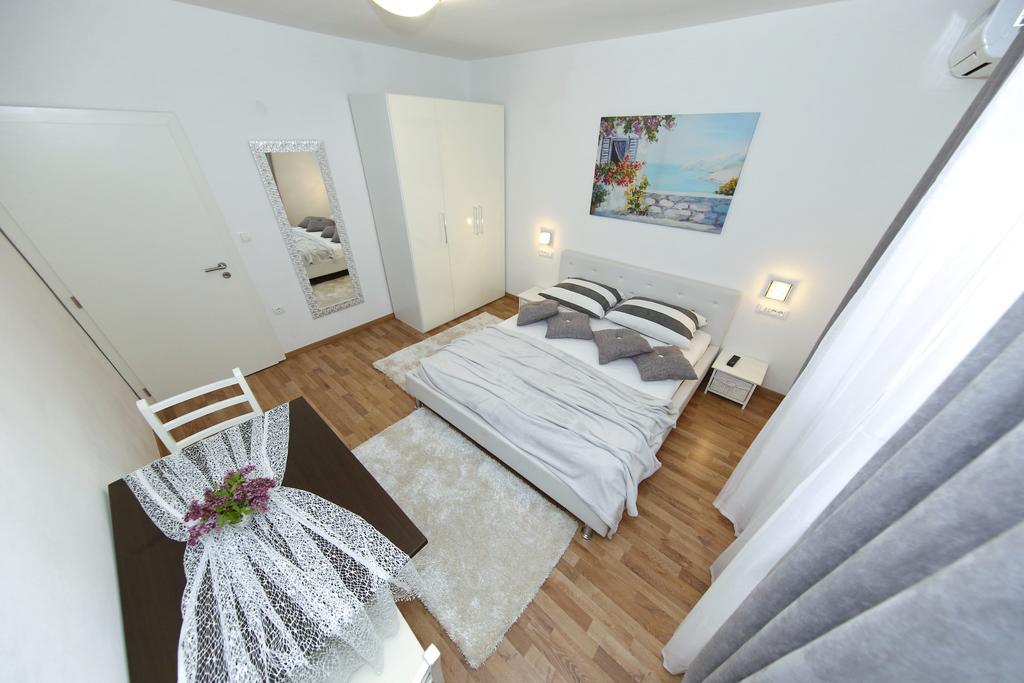 Apartman Maruna *